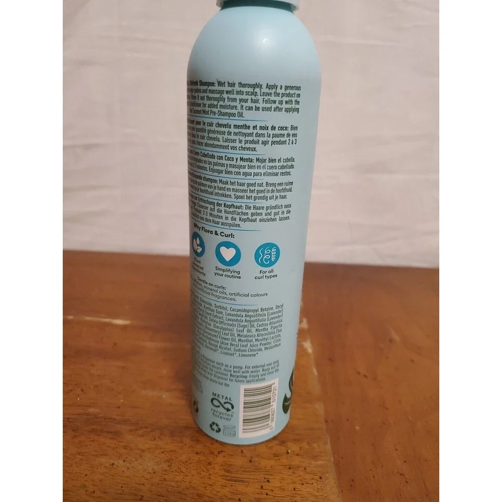 Flora & Curl Smoothe Me Coconut Mint Scalp Refresh Shampoo For Curly Hair